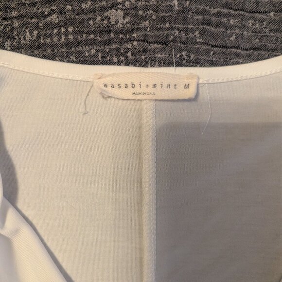 Wasabi + Mint White Top - Picture 2 of 2
